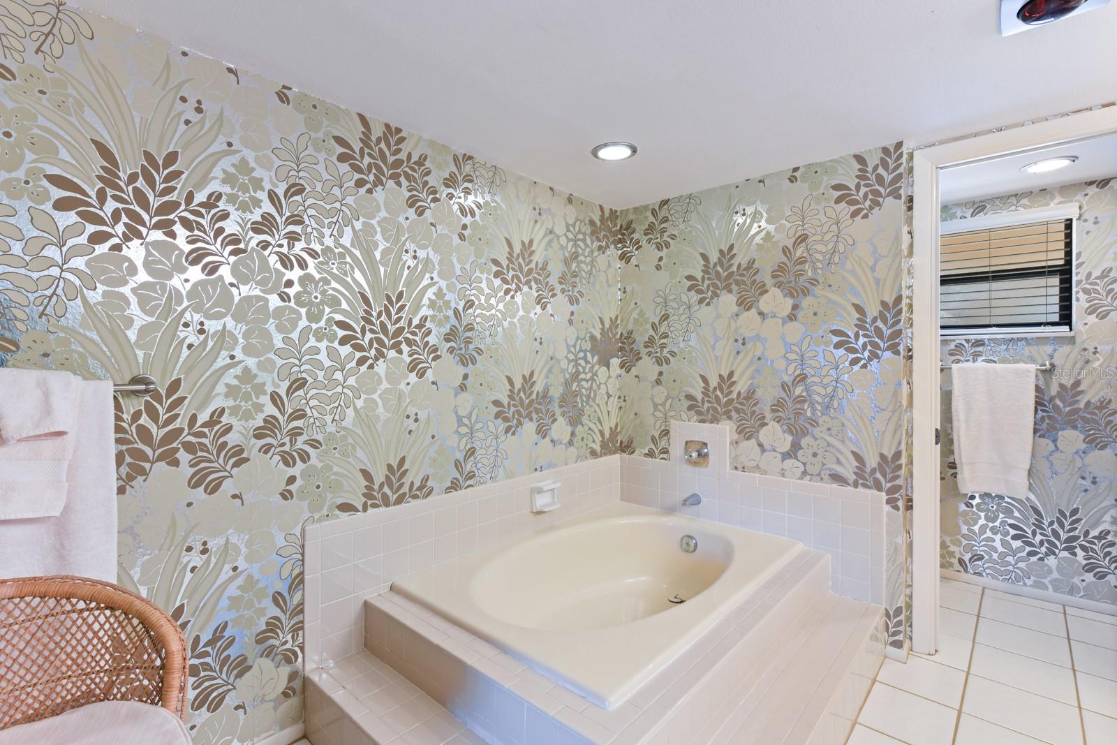 COMMODORE CLUB CONDO - Residential