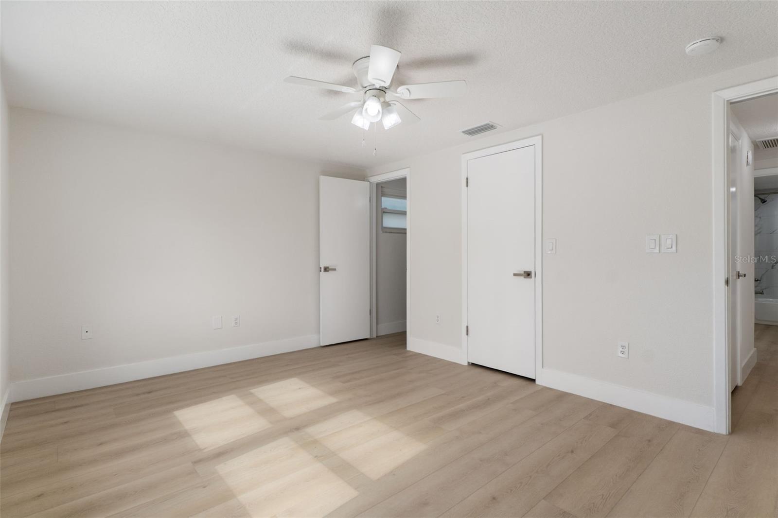 BEACON WOODS VILLAGE - Residential