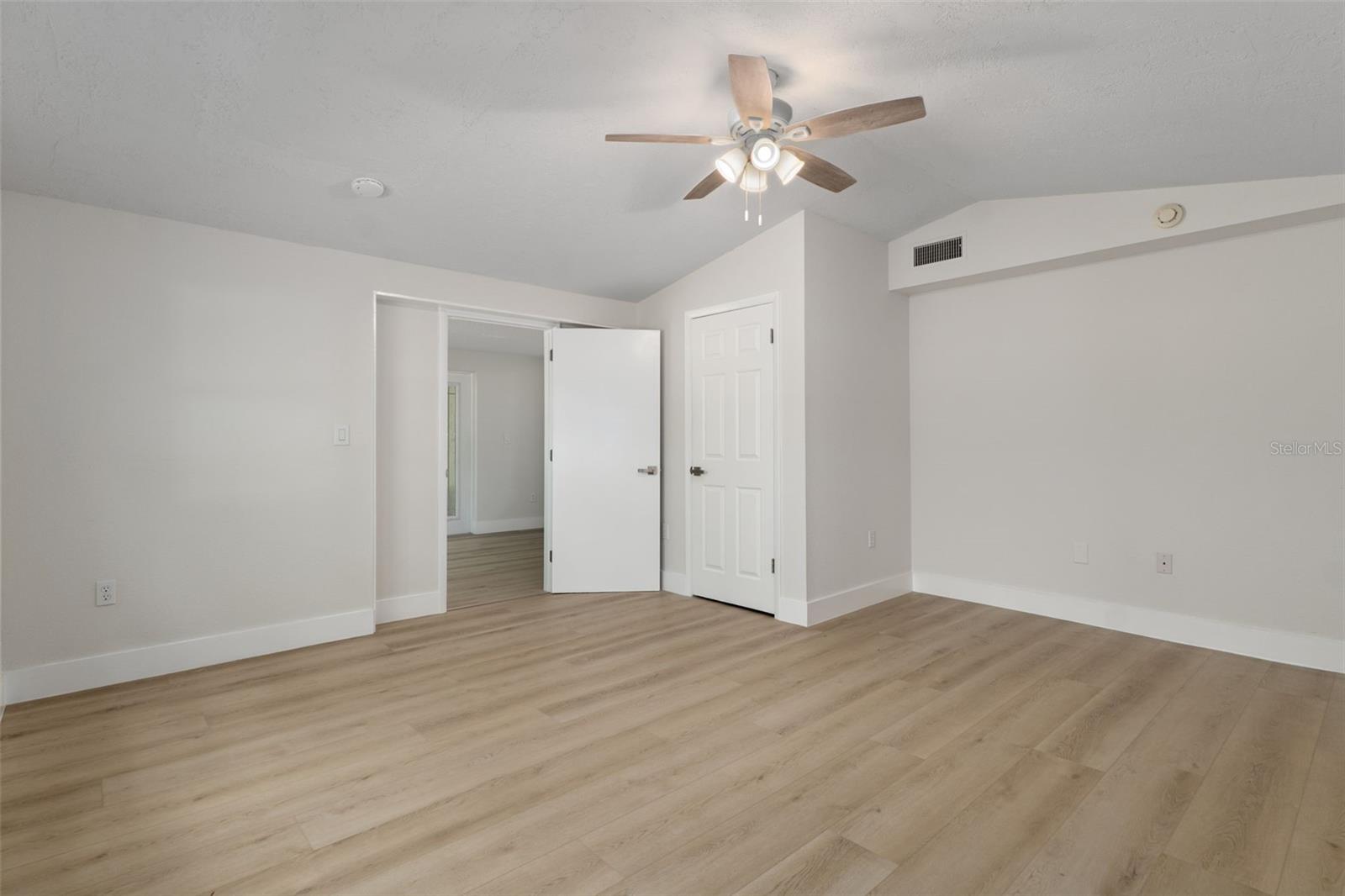 BEACON WOODS VILLAGE - Residential