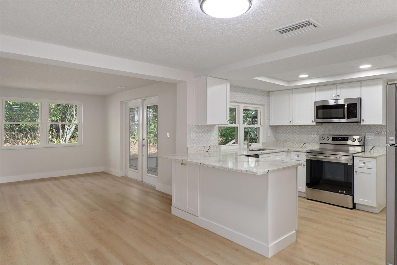 BEACON WOODS VILLAGE - Residential