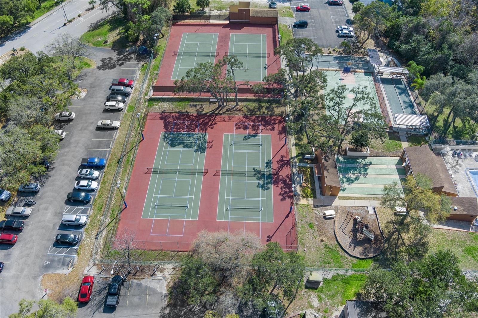 BEACON WOODS VILLAGE - Residential