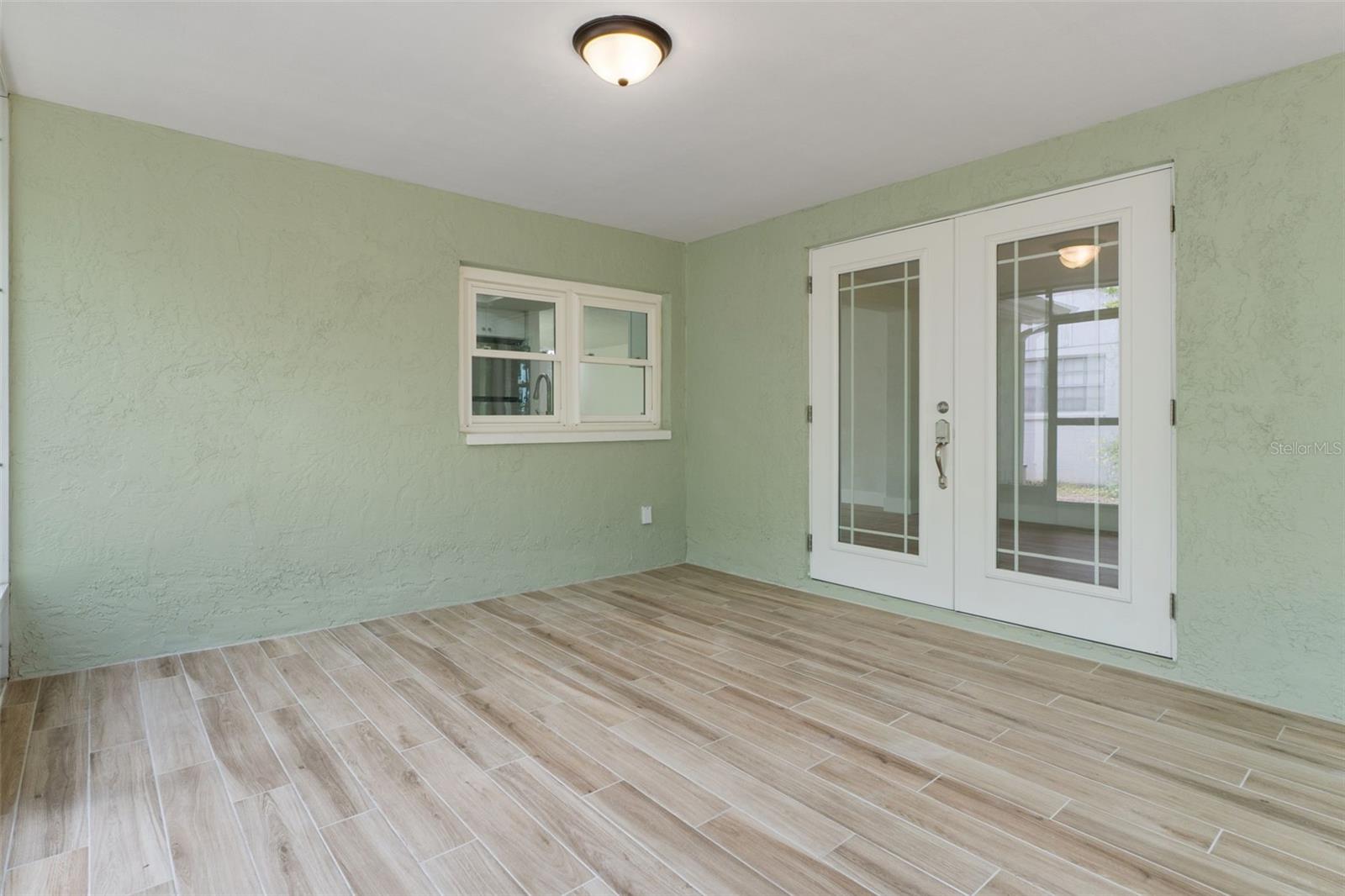 BEACON WOODS VILLAGE - Residential