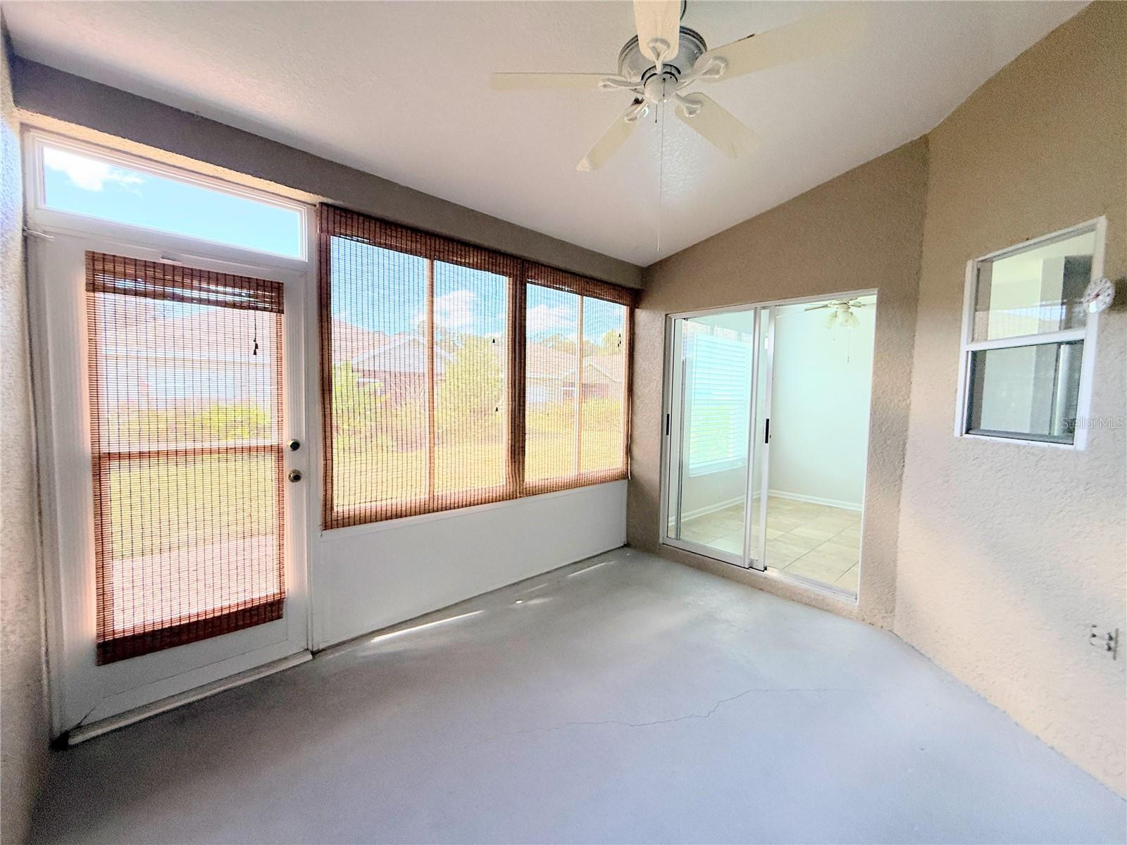 LEXINGTON OAKS VILLAGE 25 26 - Residential Lease