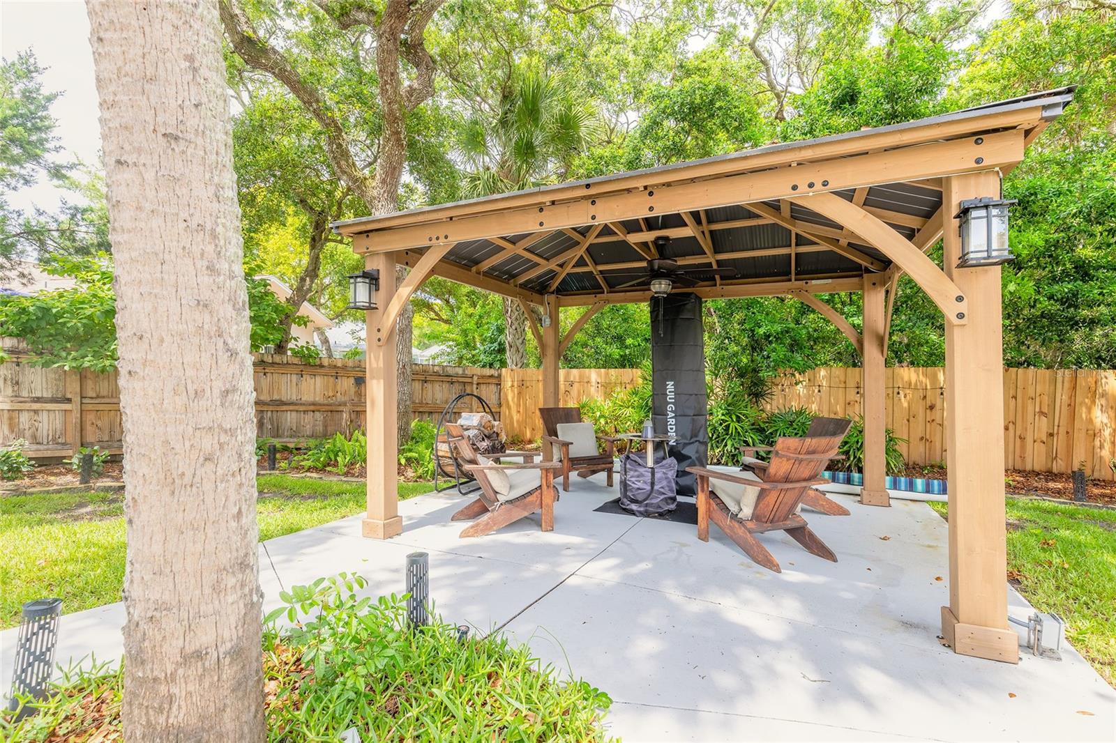 4181 SAXON DRIVE