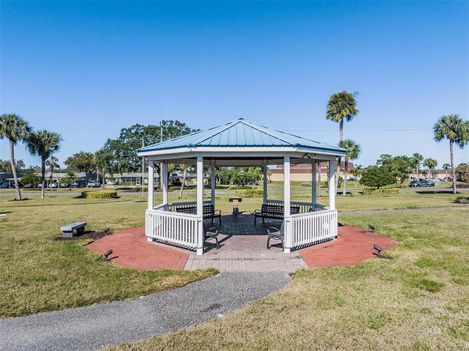 CAMBRIDGE E CONDO REV - Residential