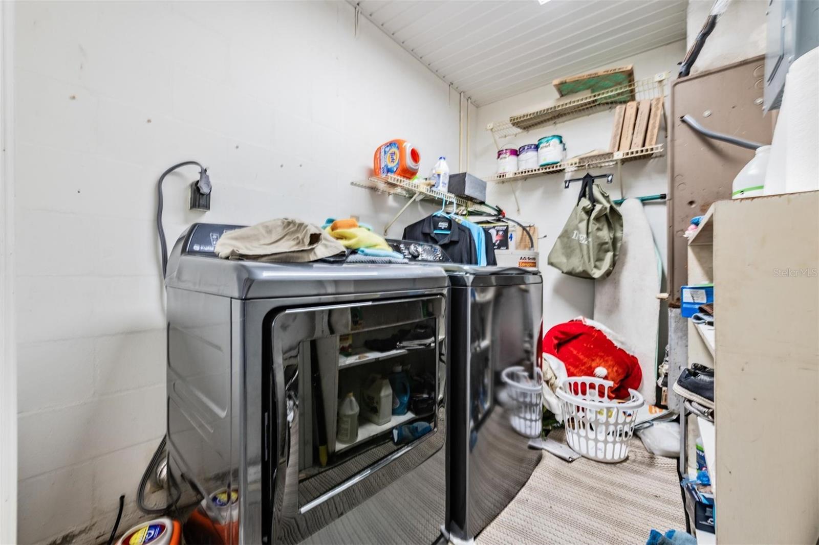 CAMBRIDGE E CONDO REV - Residential