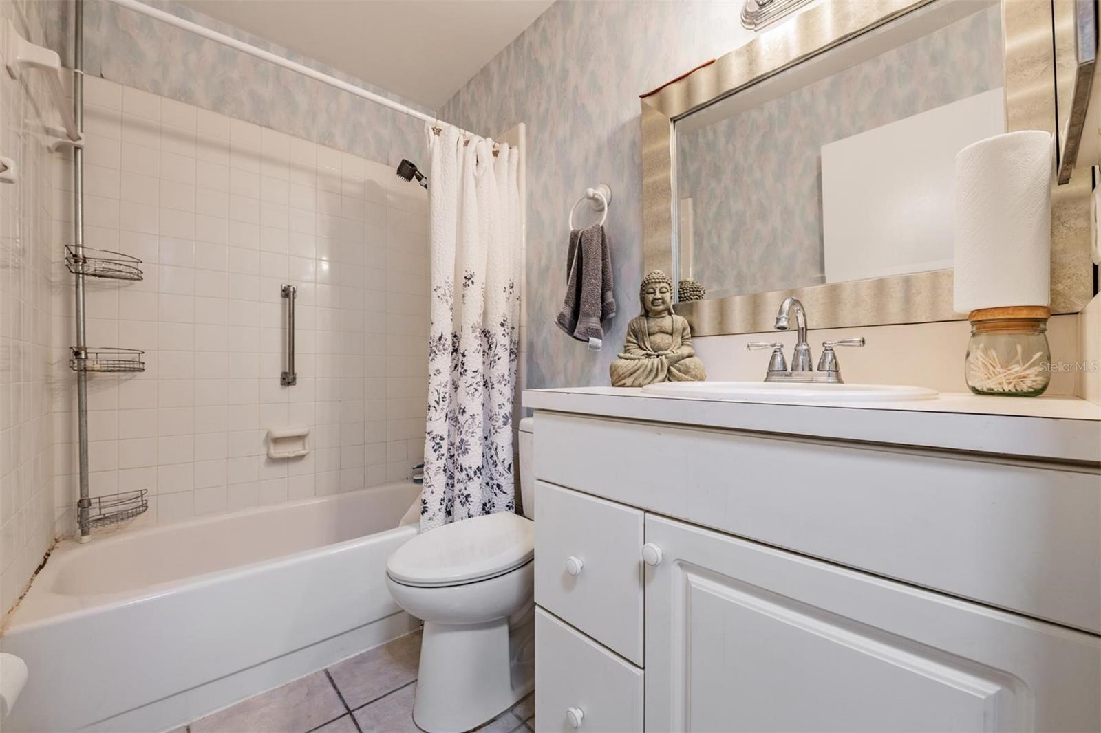 CAMBRIDGE E CONDO REV - Residential