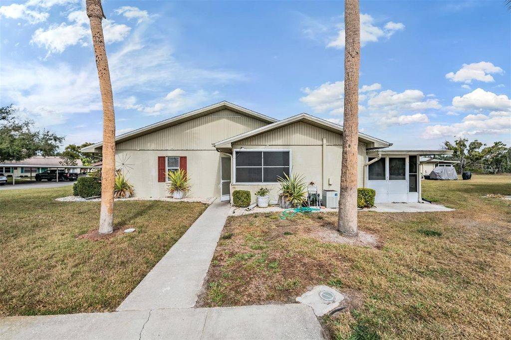 Photo of 1905 Canterbury Lane #17, Sun City Center, FL 33573 (MLS # TB8464632)