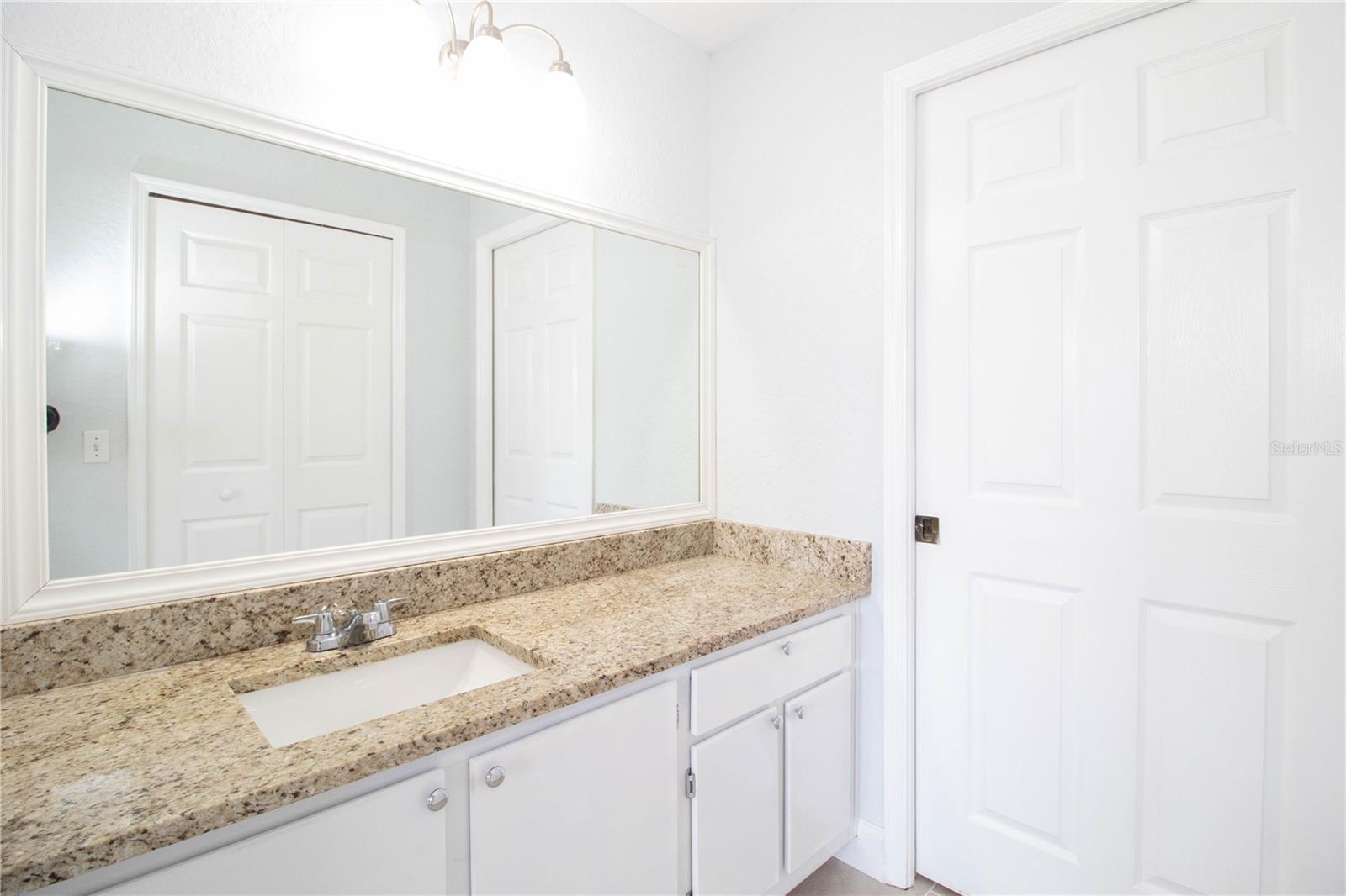 AUDUBON VILLAS AT HUNTERS CREEK CONDO - Residential