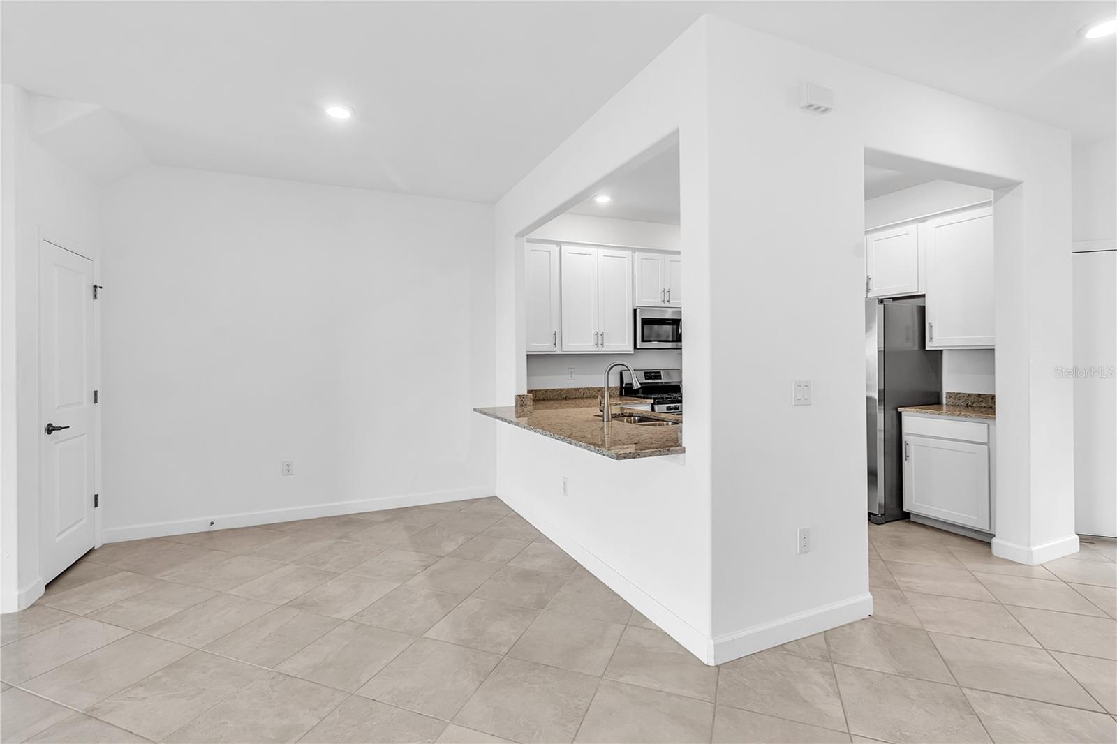 LORRAINE LAKES PH IIA - Residential Lease