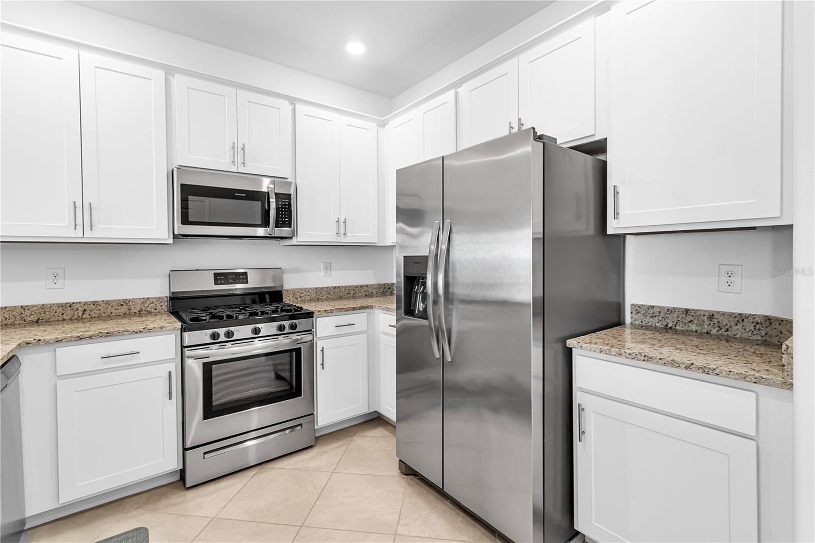 LORRAINE LAKES PH IIA - Residential Lease