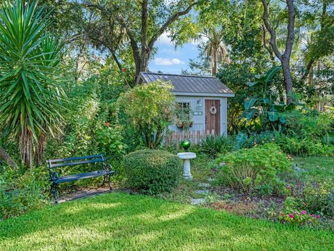 Tiny photo for 9856 Fairway Circle, Leesburg, FL 34788 (MLS # G5103603)