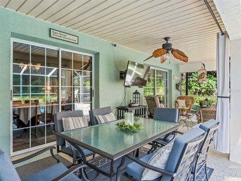 Tiny photo for 9856 Fairway Circle, Leesburg, FL 34788 (MLS # G5103603)