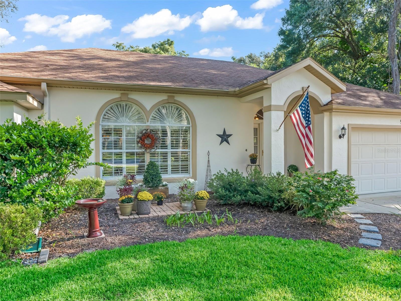 9856 FAIRWAY CIRCLE