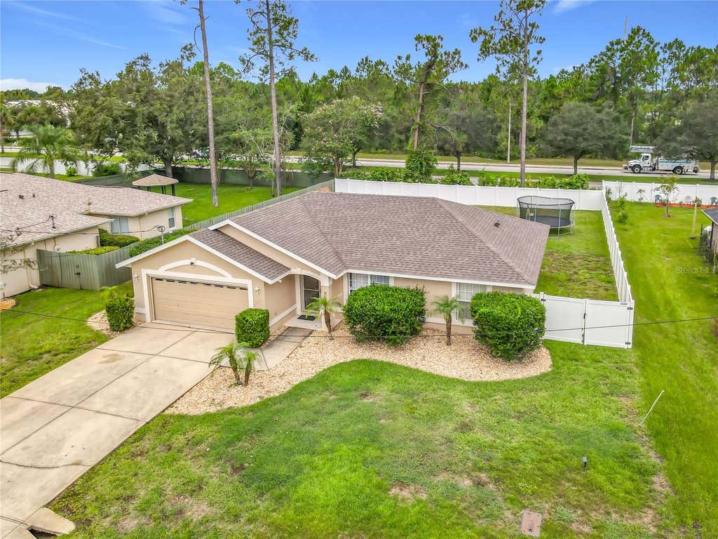 Photo of 8 Bainbridge Lane, Palm Coast, FL 32137 (MLS # FC320165)