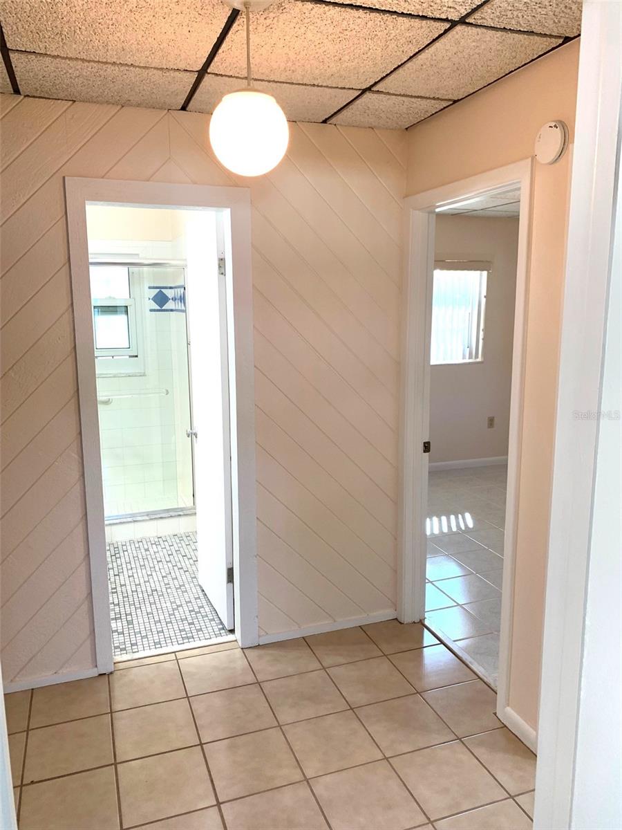 MICHAELSONS L J RE-SUBDIVISIO - Residential Lease