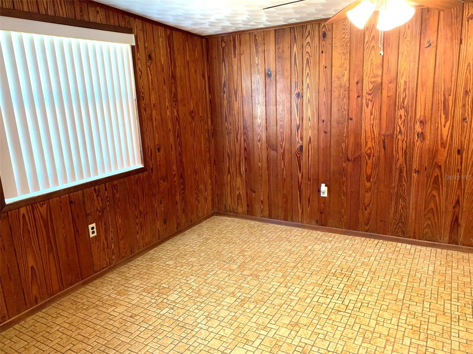 MICHAELSONS L J RE-SUBDIVISIO - Residential Lease