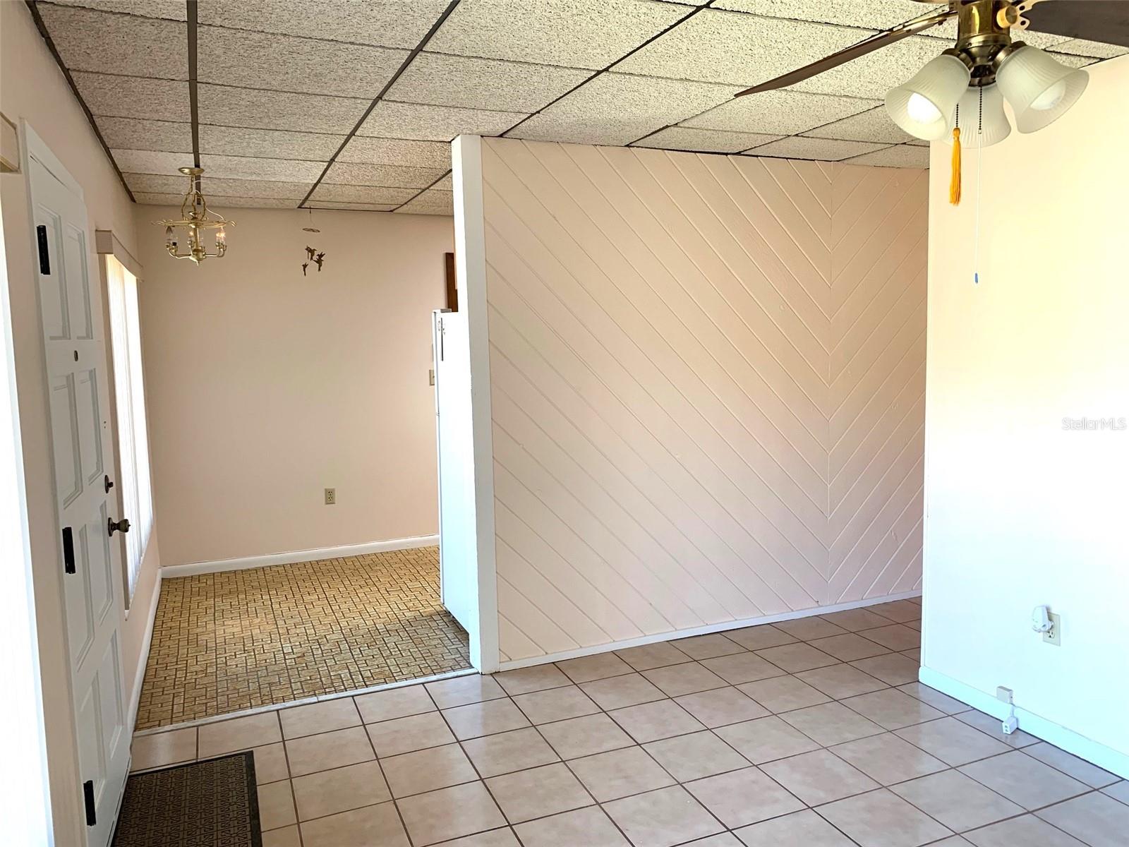 MICHAELSONS L J RE-SUBDIVISIO - Residential Lease