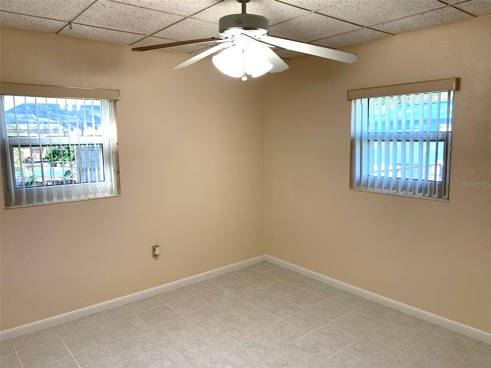 MICHAELSONS L J RE-SUBDIVISIO - Residential Lease