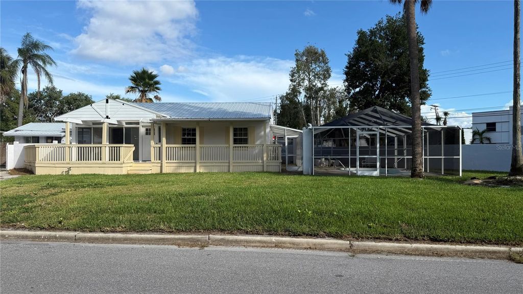 Photo of 3620 E Tampa Circle, Tampa, FL 33629 (MLS # A4664957)