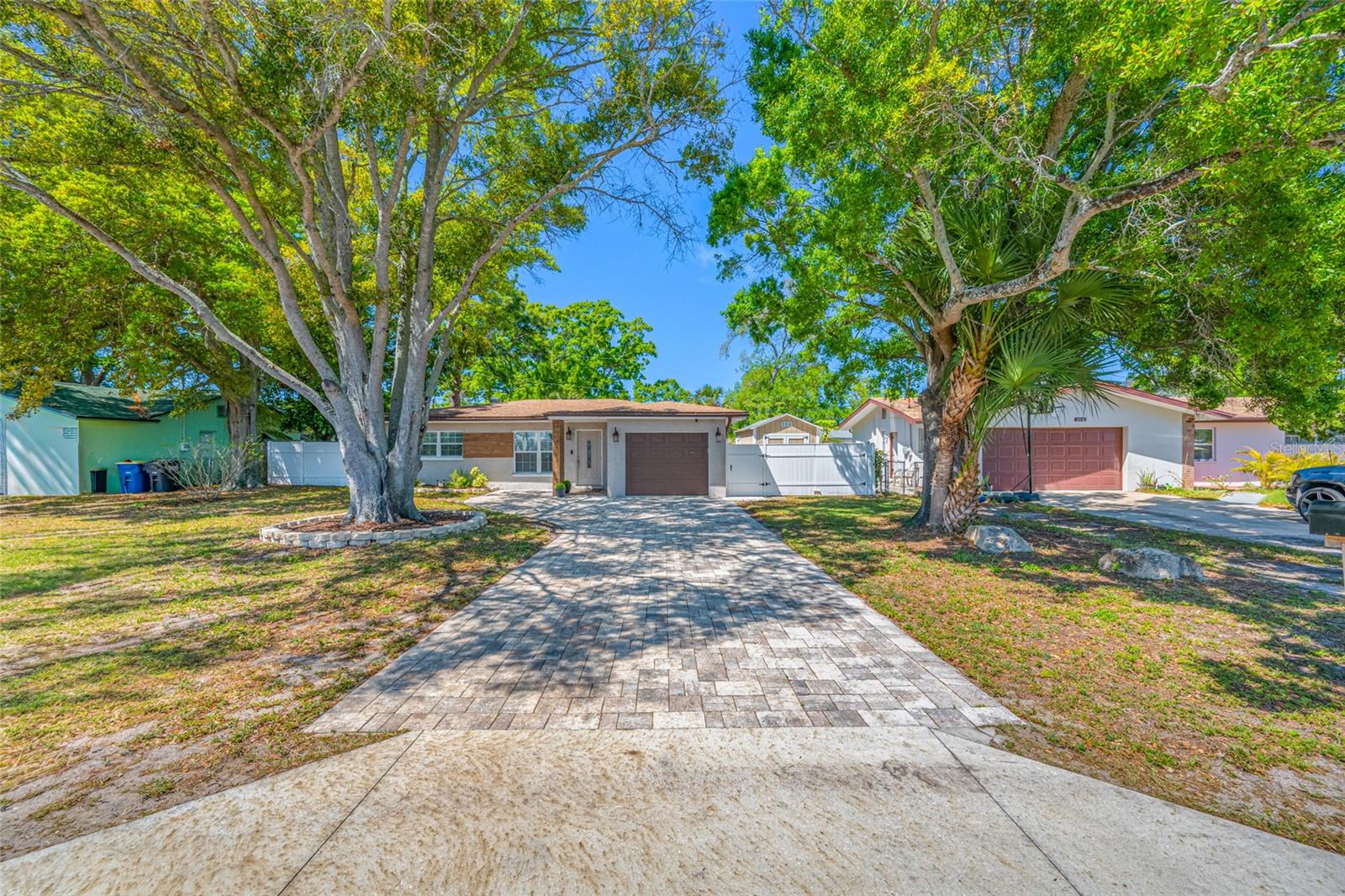 2212 NE COACHMAN ROAD