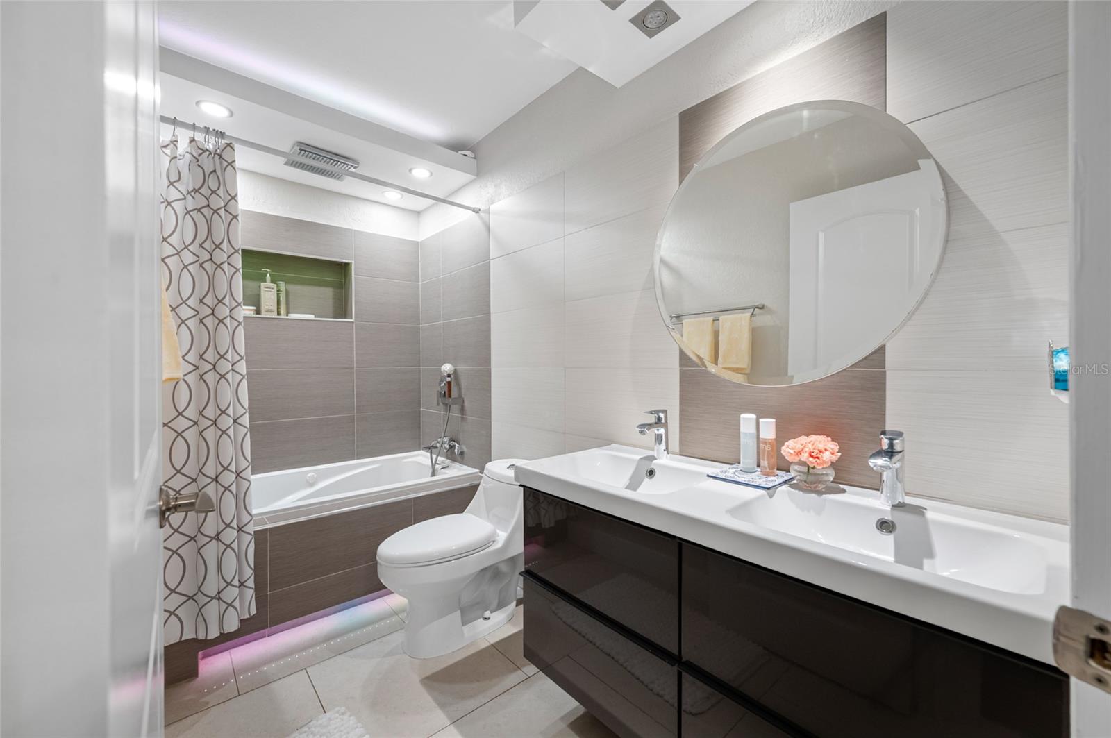 PALMETTO TERRACE - Residential