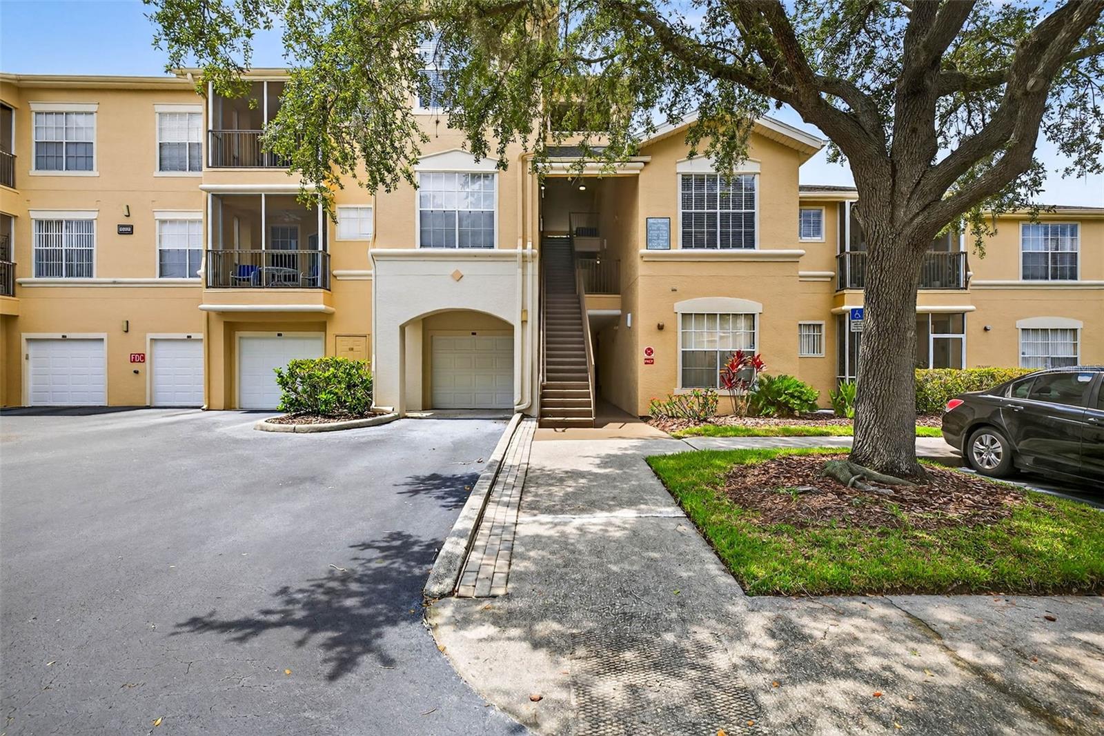 Welcome to your new home in the heart of Tampa at Oxford Place in Tampa Palms. This beautiful 2-bedroom, 2-bath condo offers a desirable split floor plan with dual master suites, perfect for privacy, roommates, or guests. Located on the top floor (3rd level), you’ll enjoy peace, quiet, and plenty of natural light. Nestled in a gated community, this unit offers resort-style amenities including pool, fitness center, and clubhouse — perfect for entertaining or unwinding after a long day. You’ll love the open-concept living and dining area, the spacious kitchen with ample cabinet space, the two large master bedrooms with walk-in closets and en-suite baths, the private screened balcony, and its in-unit laundry. Location is everything, and this one checks all the boxes! Just minutes from I-75, you’ll enjoy quick access to downtown Tampa, Tampa International Airport, shopping centers, restaurants, movie theaters, and more. Whether you’re commuting, traveling, or exploring the city, you’re right where you need to be. Ideal for anyone looking for a rental in a prime location.
Schedule your showing today and experience comfort, convenience, and community all in one!