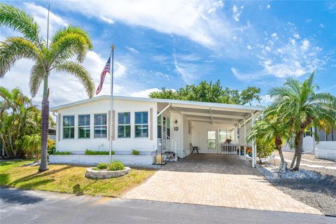 28 S BUENA VISTA AVENUE ENGLEWOOD FL 34223