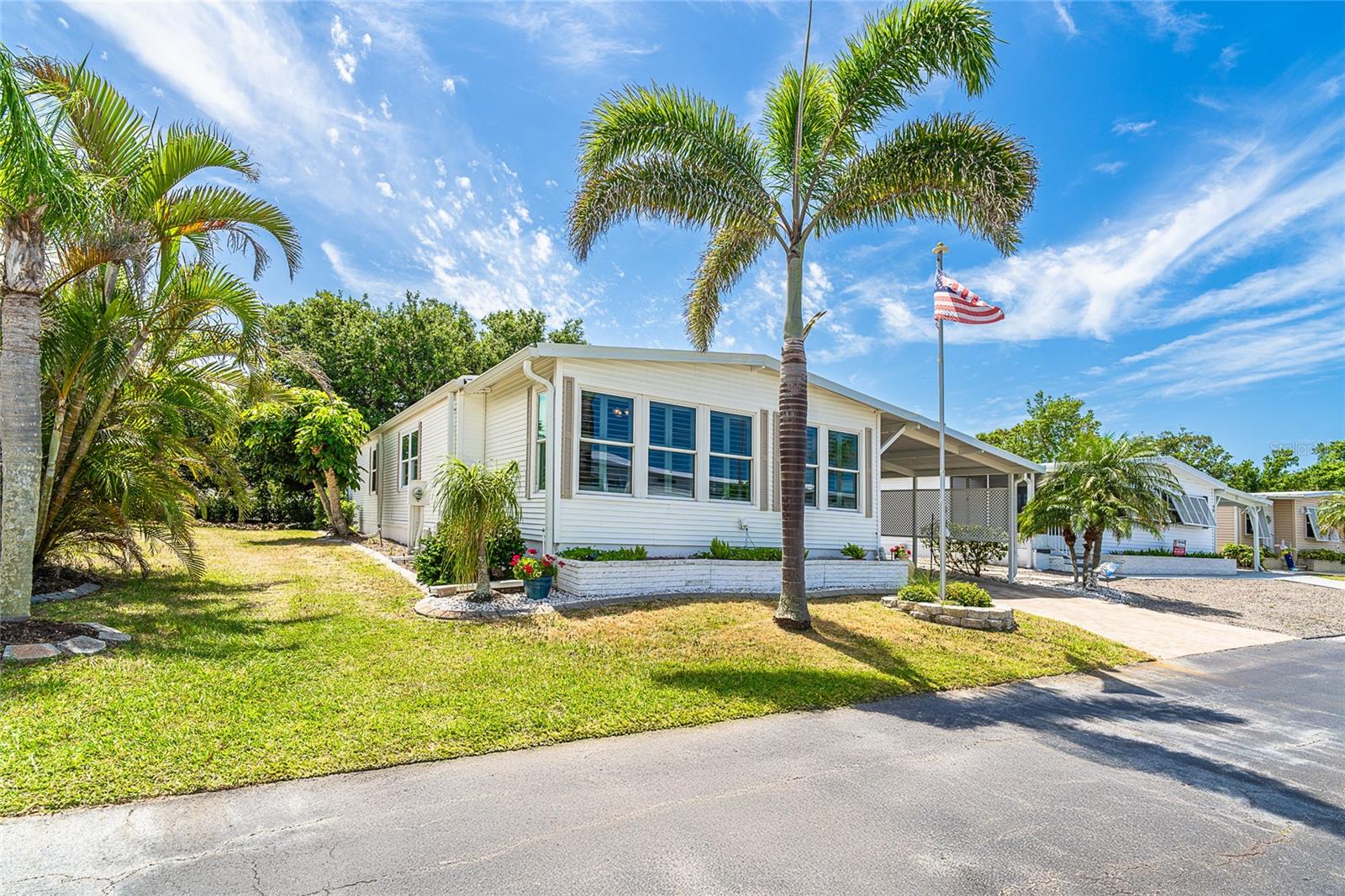 28 S BUENA VISTA AVENUE