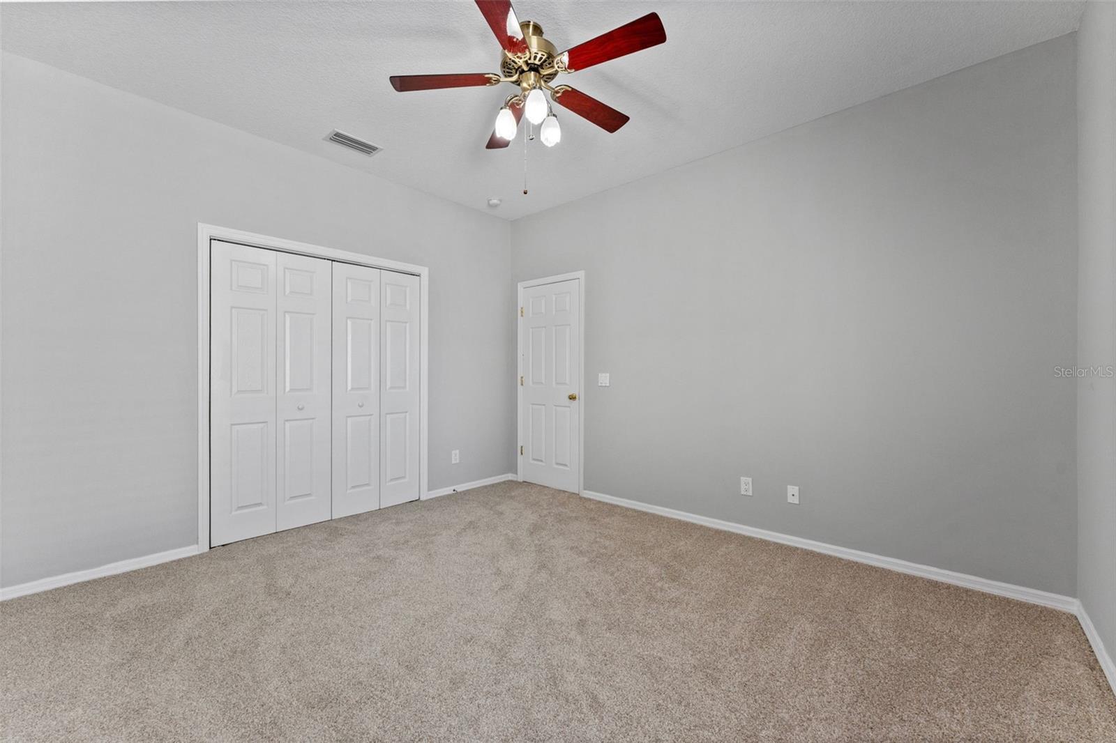 VALRICO LAKE - Residential