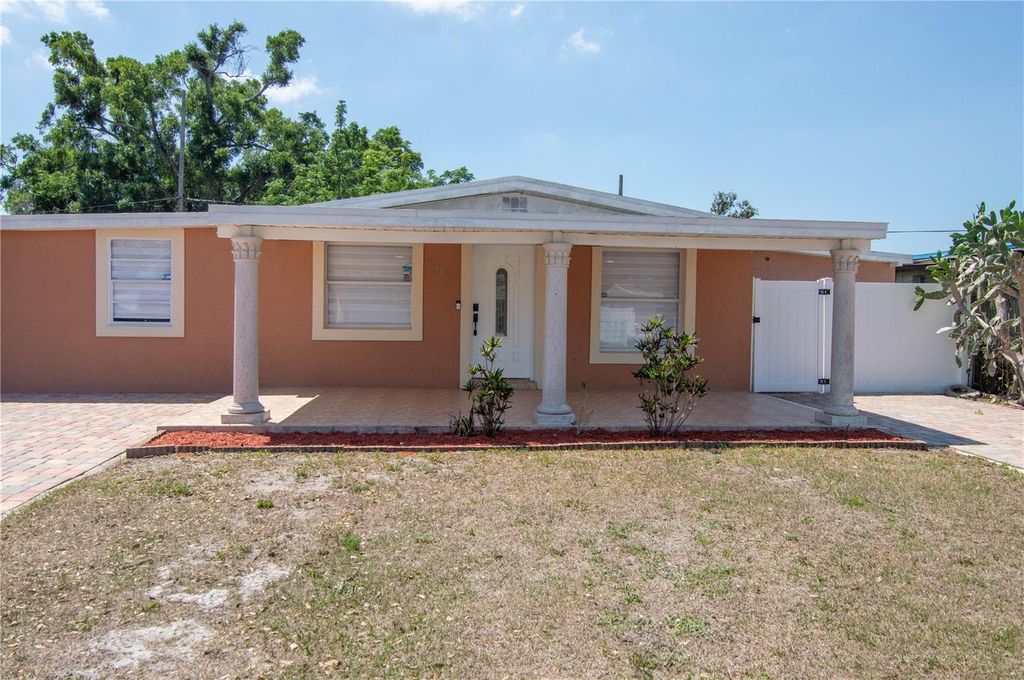 Photo of 6506 Saline Street, Tampa, FL 33634 (MLS # TB8500312)