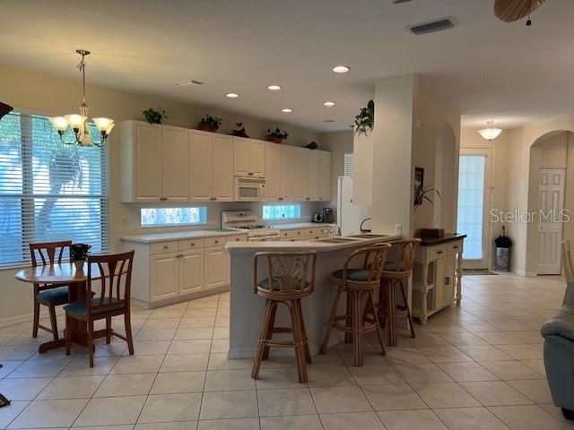 CARRIAGE RUN AT UNIVERSITY PLACE - Residential Lease