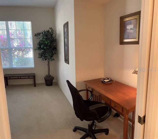 CARRIAGE RUN AT UNIVERSITY PLACE - Residential Lease