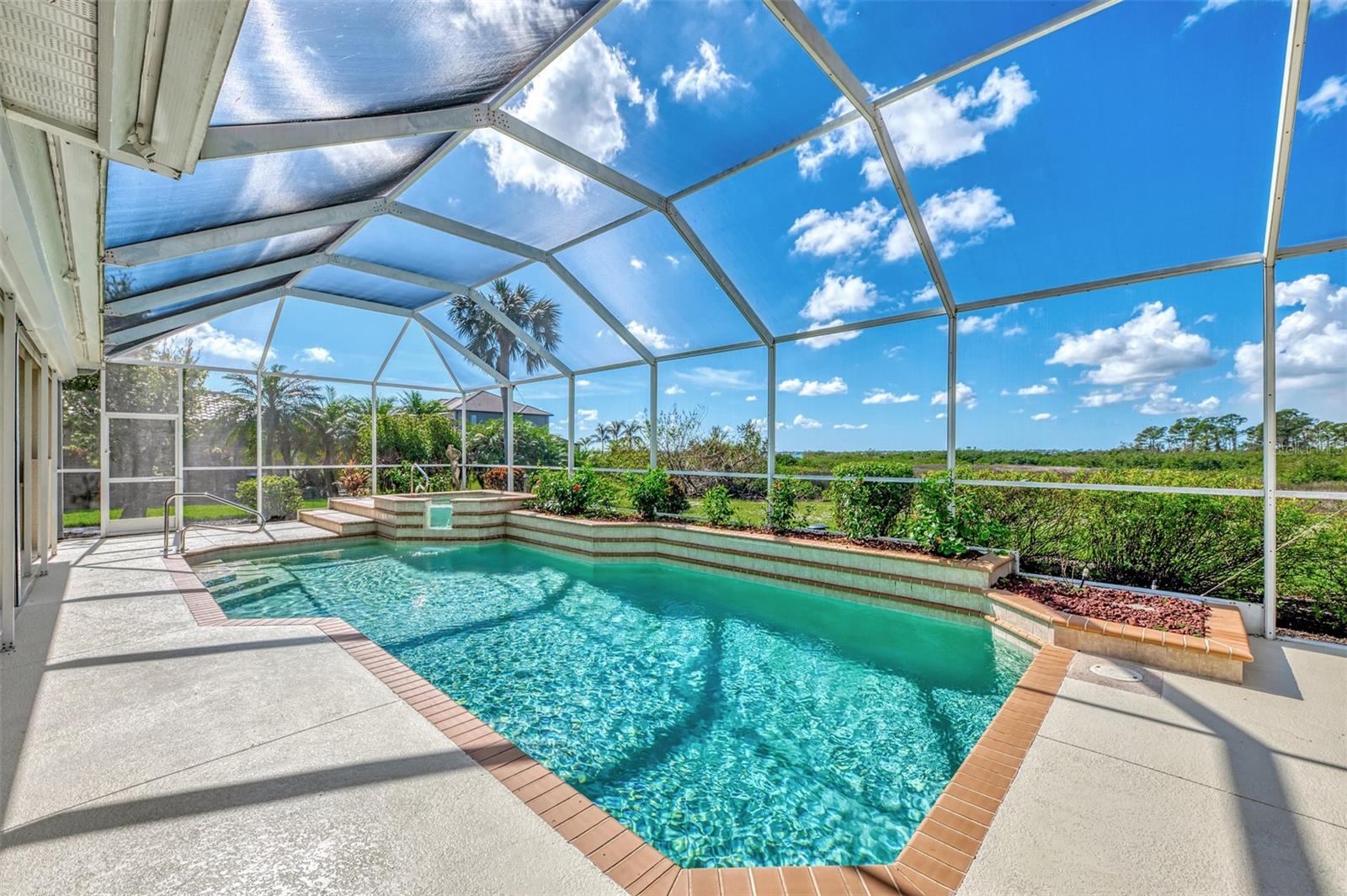 RIVERWOOD - Residential