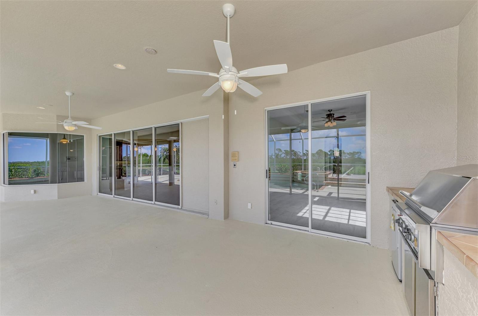 RIVERWOOD - Residential