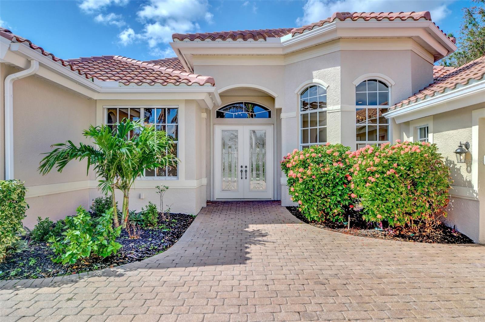 RIVERWOOD - Residential