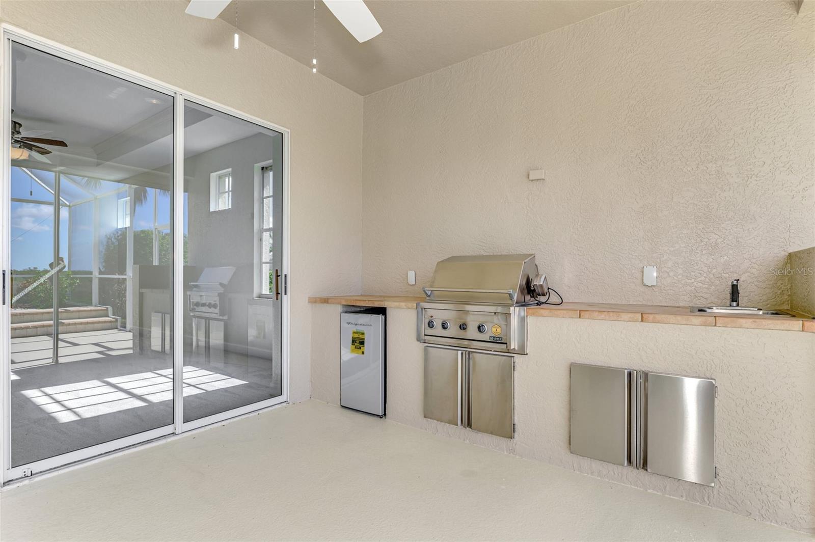 RIVERWOOD - Residential