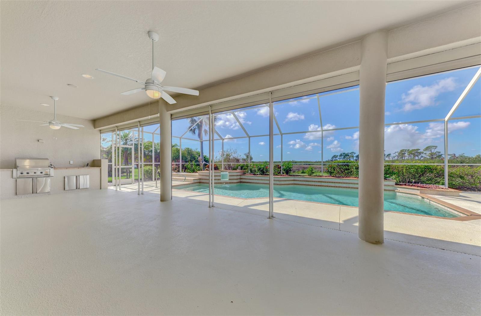 RIVERWOOD - Residential