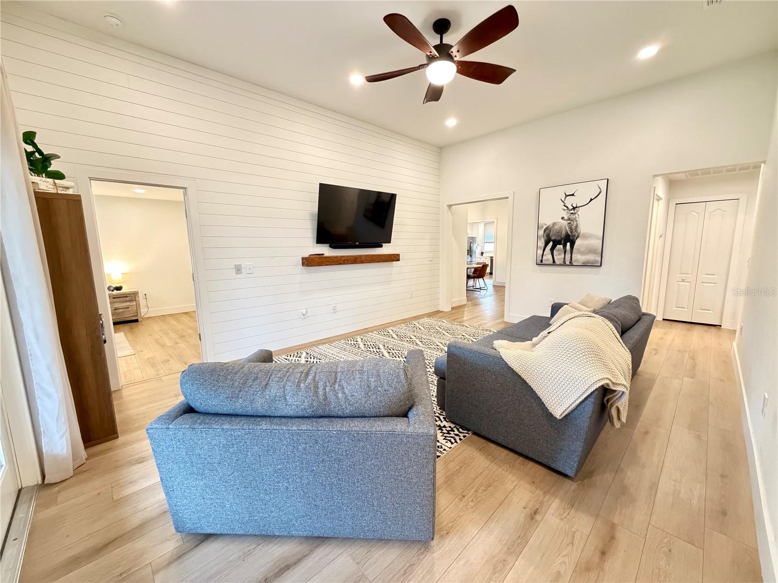 LAKE DEER PH 2 - Residential