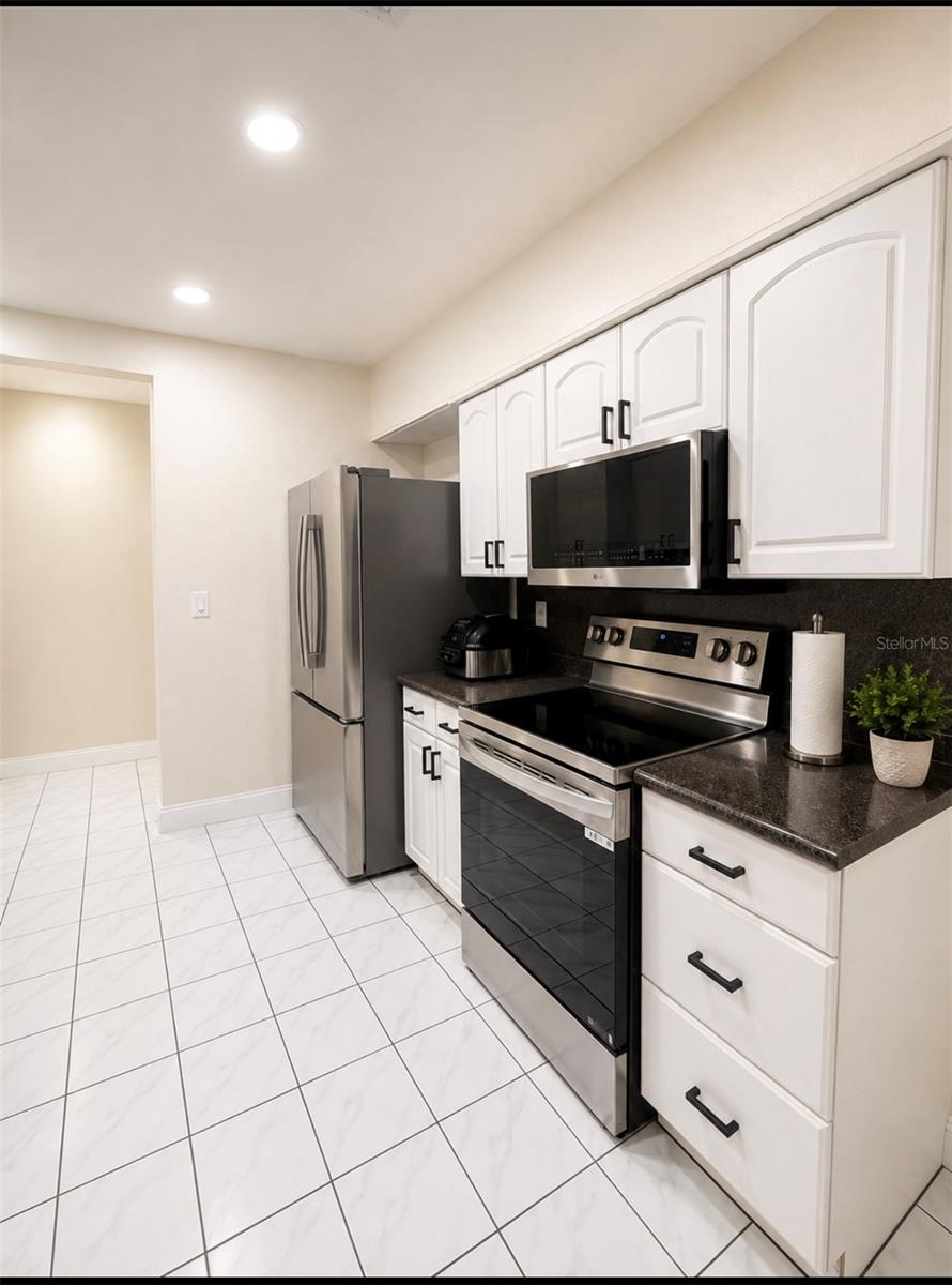 1618 CRYSTALVIEW TRAIL