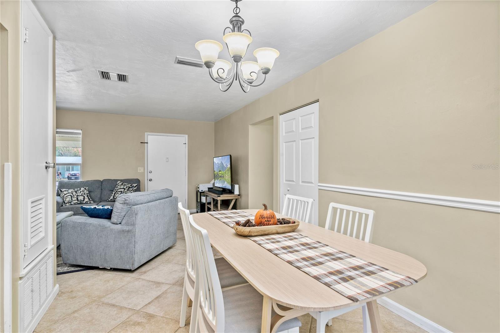 DELTONA LAKES UNIT 25 - Residential
