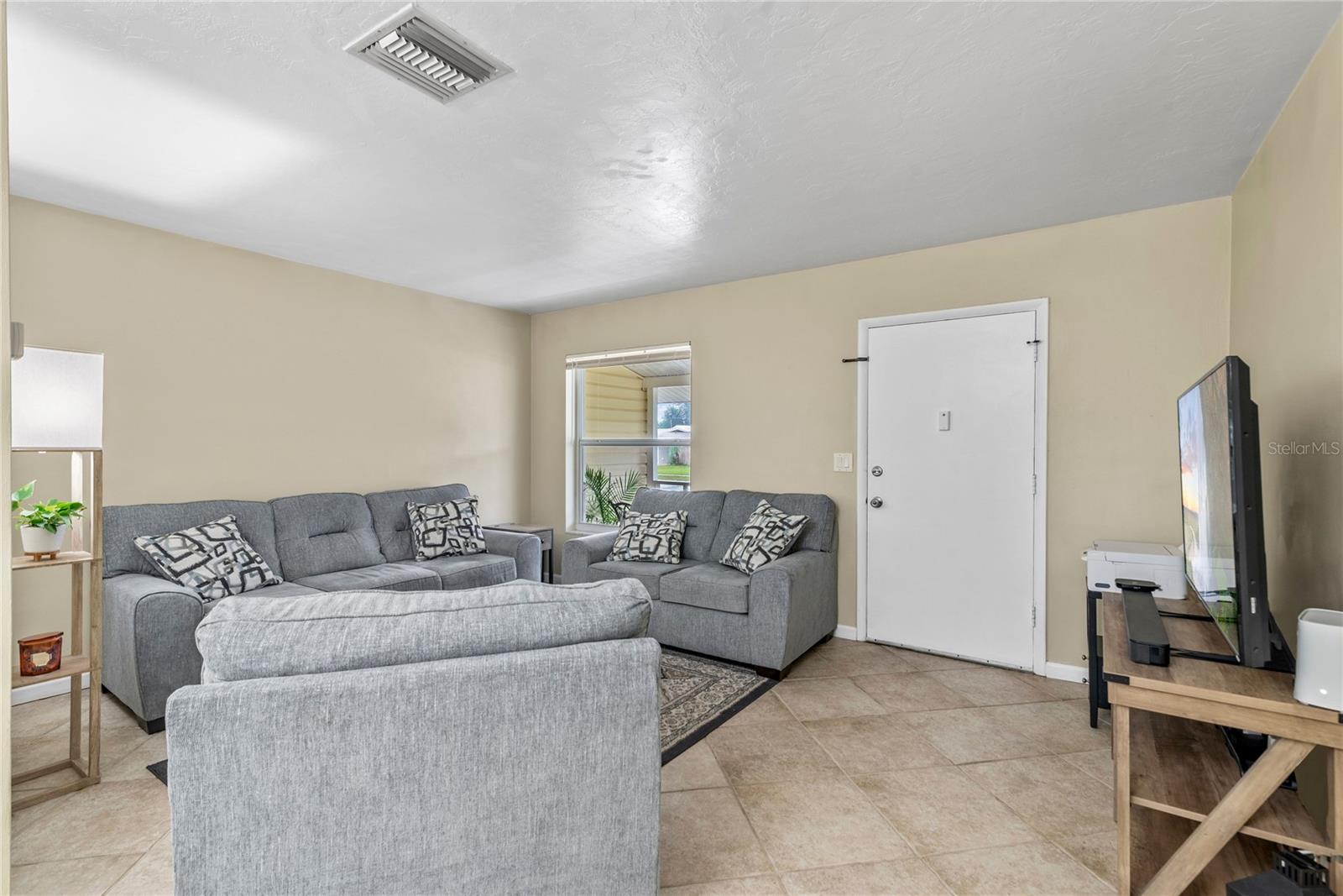 DELTONA LAKES UNIT 25 - Residential