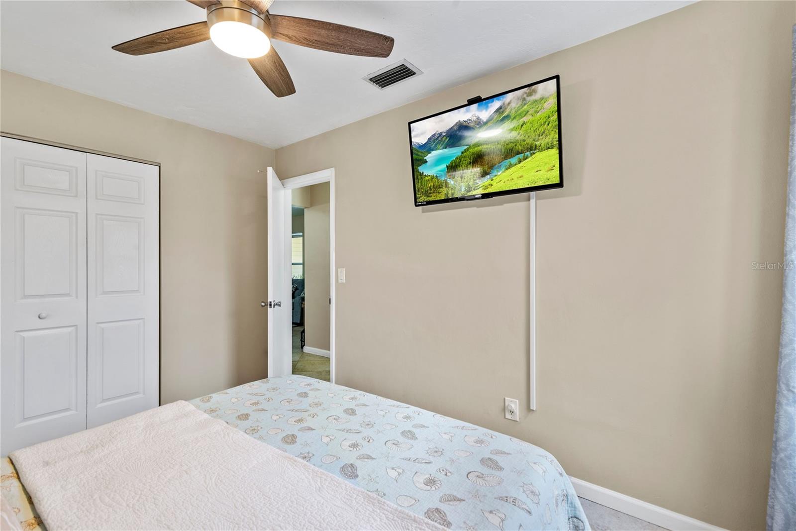 DELTONA LAKES UNIT 25 - Residential