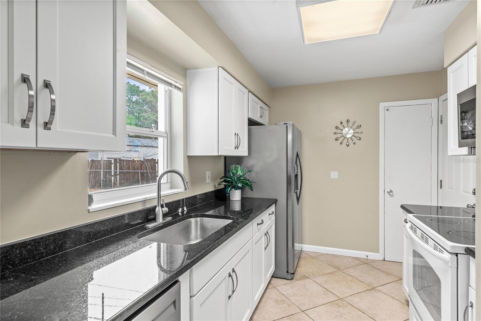 DELTONA LAKES UNIT 25 - Residential