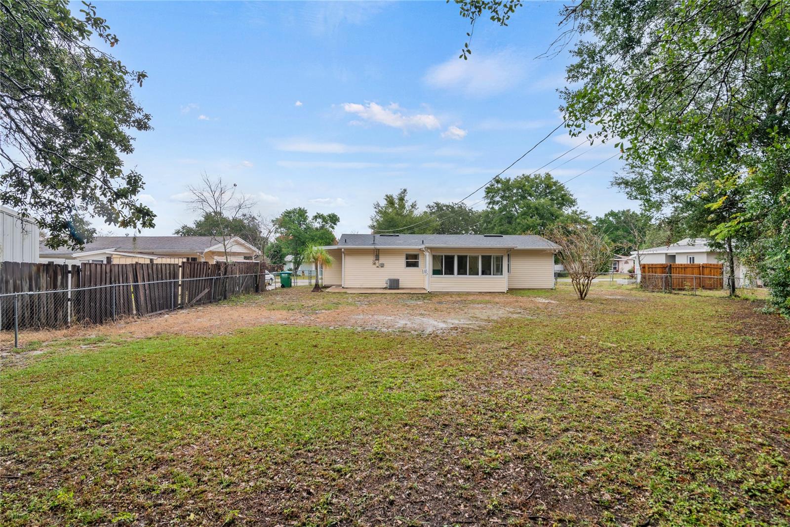 DELTONA LAKES UNIT 25 - Residential