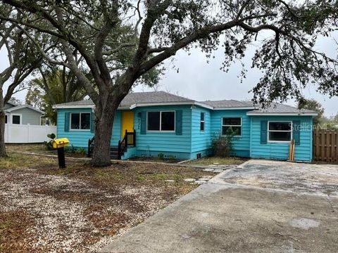 A home in TARPON SPRINGS