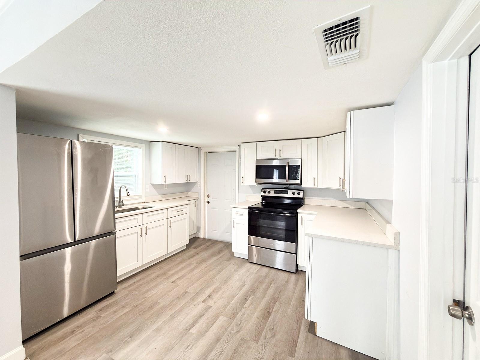 ROSALIND HEIGHTS - Residential Lease