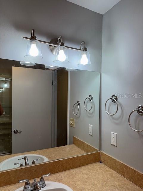 EASTWOOD SHORES 3 - Residential Lease