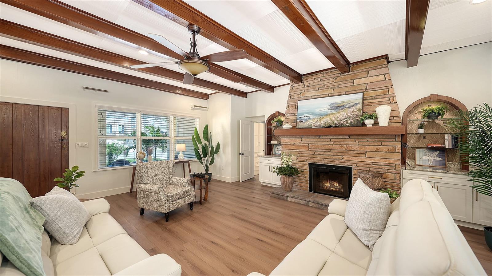 SAINT ARMANDS DIV JOHN RI - Residential