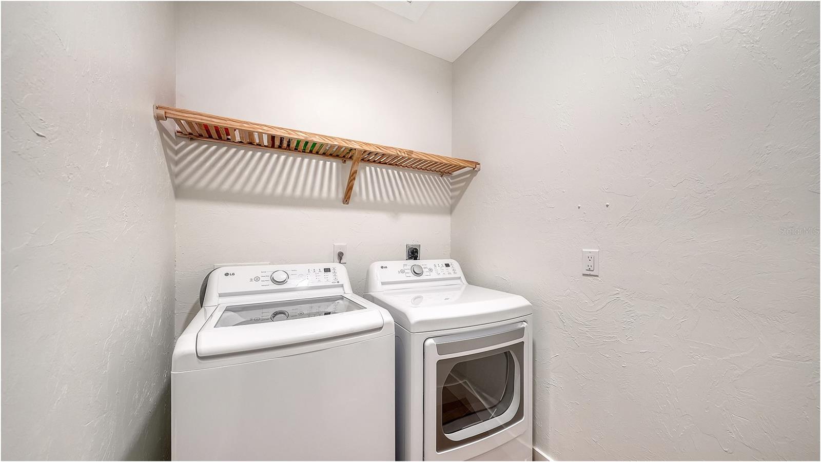 SAINT ARMANDS DIV JOHN RI - Residential